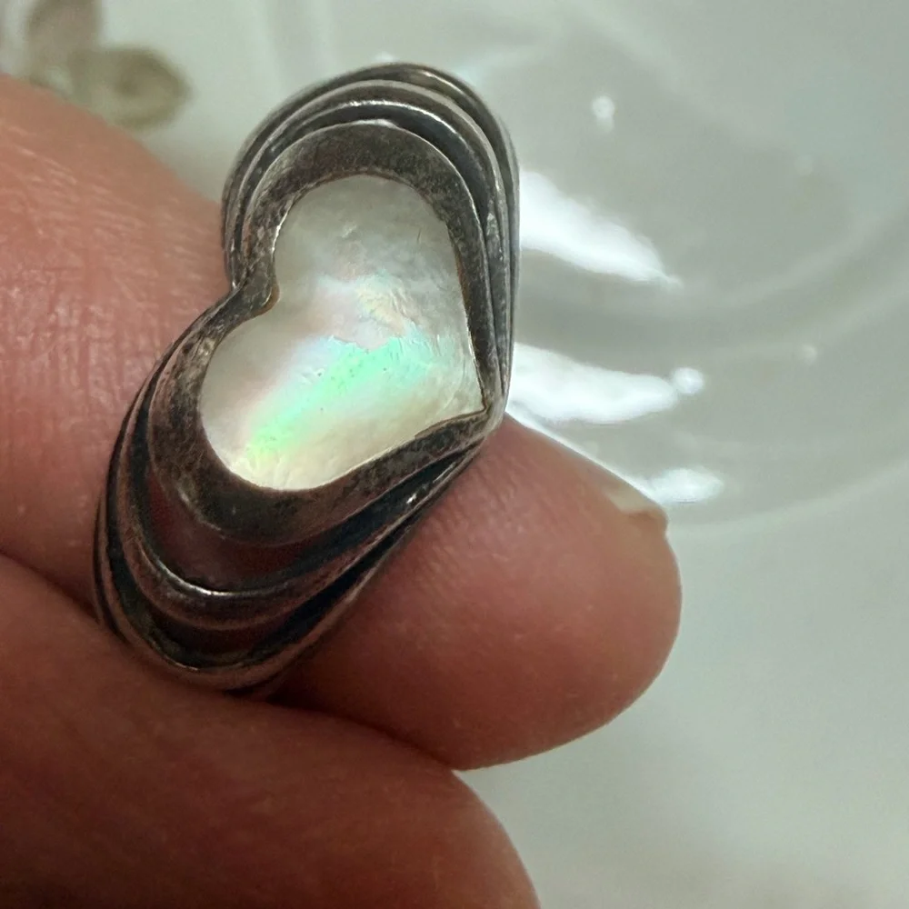 Kabana 925 heart inlay ‎ ring size 7 mother of pearl
